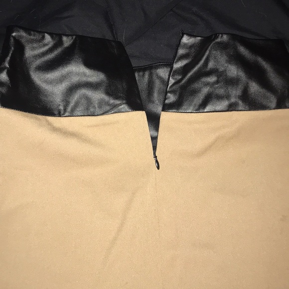 EXPRESS SKIRT - Picture 3 of 3